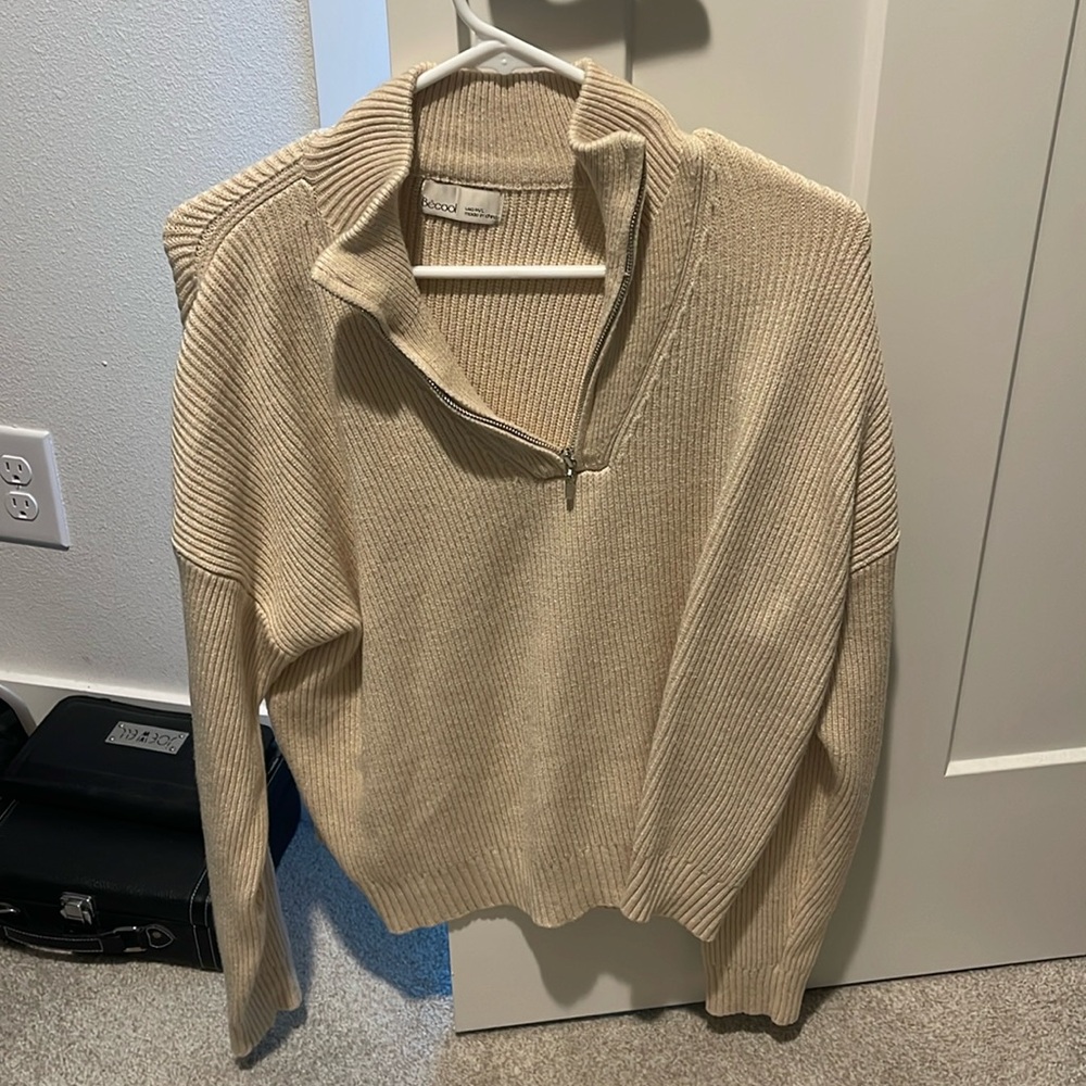 Worn once tan quarter zip sweater M/L